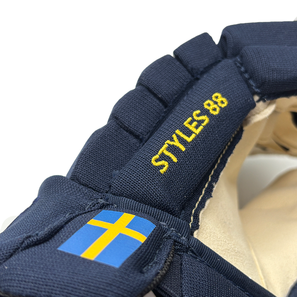 William Nylander - Code Encrypt  Pro Stock Hockey Glove - Four Nations (Sweden)