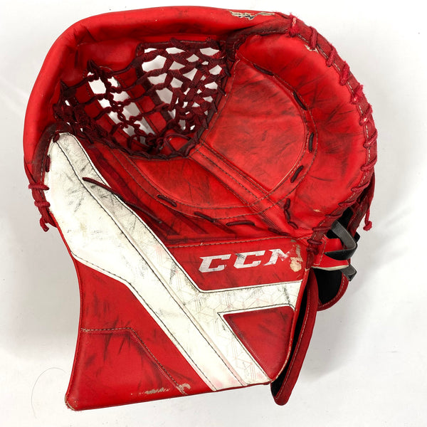 CCM AXIS - Used Pro Stock Goalie Glove (Red/White)