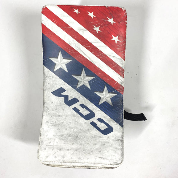 CCM Extreme Flex 6 - Used Goalie Blocker (Red/White/Blue)