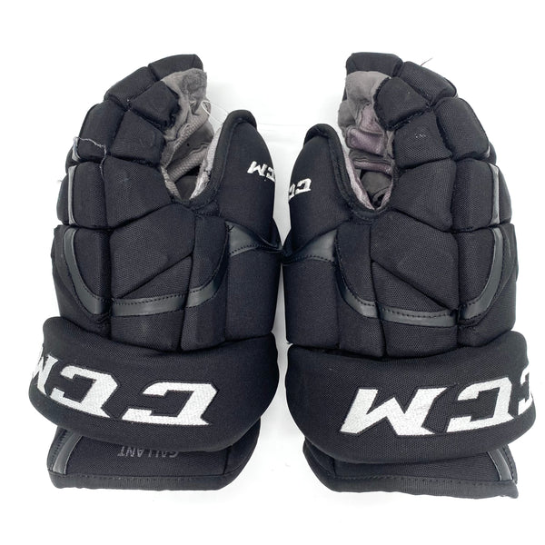 CCM HG12 - Used Pro Stock Glove (Black)