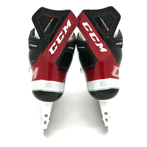 CCM Jetspeed FT4 Pro - Pro Stock Hockey Skates - Size 9.5D