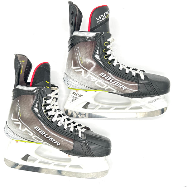 Bauer Vapor Hyperlite - Pro Stock Hockey Skates - Size 8.5D