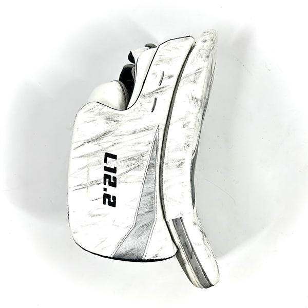 True L12.2 - Used Pro Stock Goalie Blocker (White/Grey)