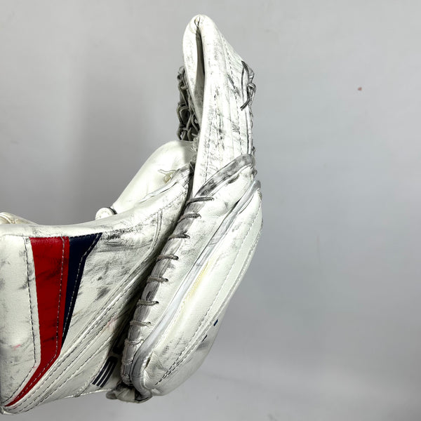 True L12.2 - Used Pro Stock Goalie Glove (White)