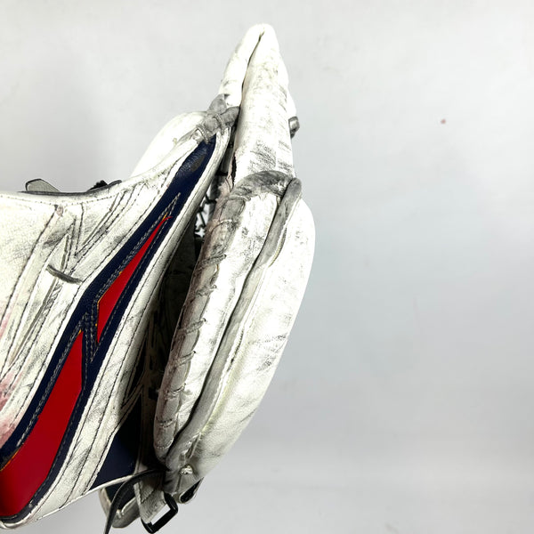 CCM Extreme Flex 4 - Used Pro Stock Goalie Glove (White/Navy/Red)