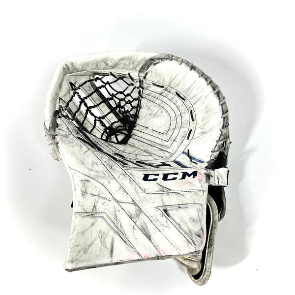 CCM AXIS - Used Pro Stock Goalie Glove (White)