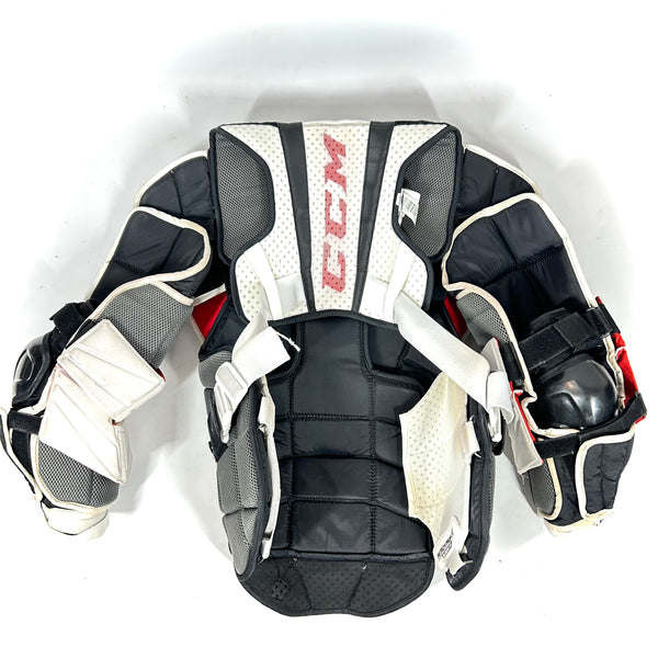 CCM Extreme Flex 5 Pro - Used Pro Stock Goalie Chest Protector (White/Red)