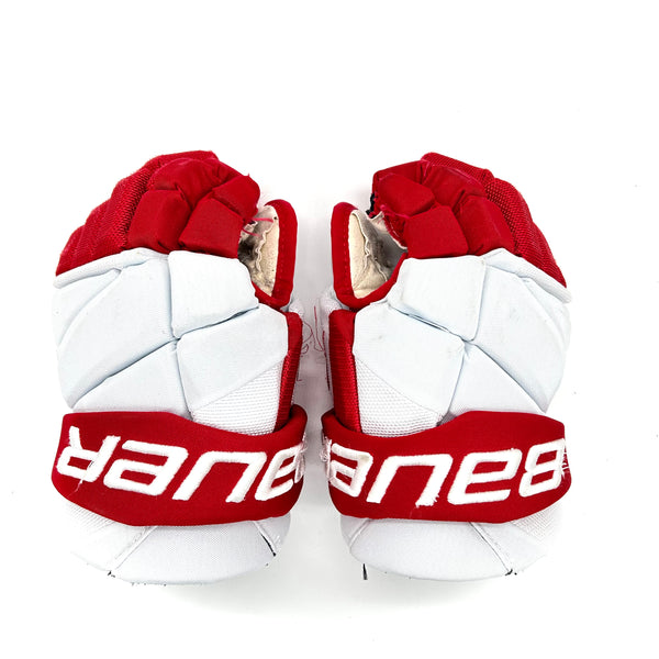 Bauer Vapor Hyperlite - Used Pro Stock Glove (White/Red)