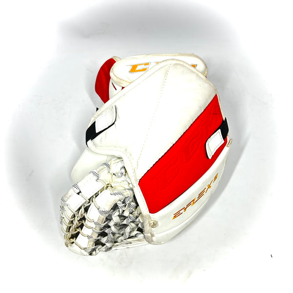 CCM Extreme Flex 5 - Used CHL Pro Stock Goalie Glove (White/Red/Yellow)