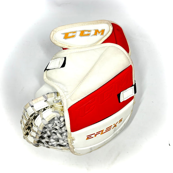 CCM Extreme Flex 5 - Used CHL Pro Stock Goalie Glove (White/Red/Yellow)