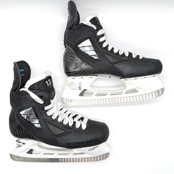 TRUE SVH Pro Custom - Pro Stock Hockey Skate - Size 9