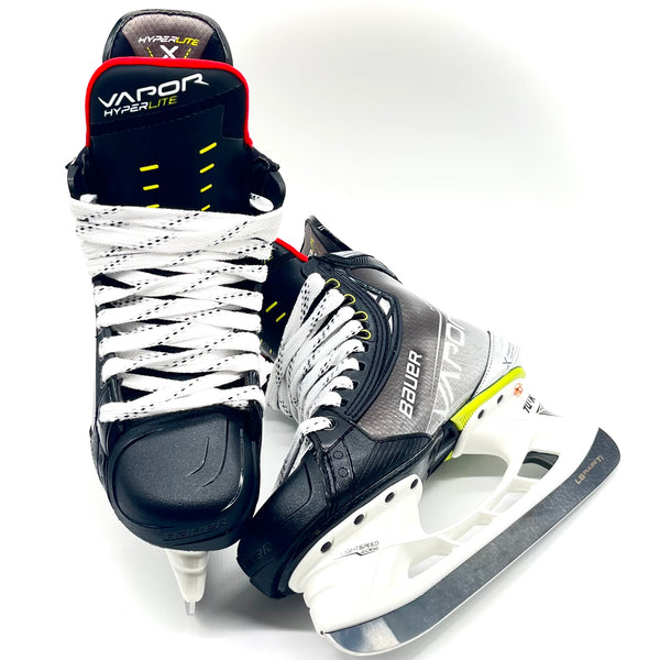 Bauer Vapor Hyperlite - Pro Stock Hockey Skates - Size 5 Fit 2