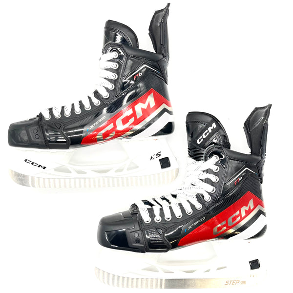 CCM Jetspeed FT6 Pro - Pro Stock Hockey Skates - Size 9D (Red)