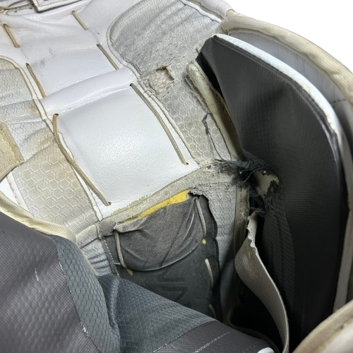 Bauer Vapor 2X Pro - Used Pro Stock Goalie Pads (White)