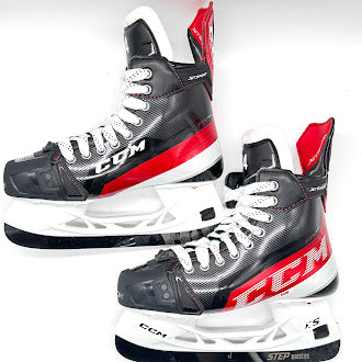 CCM Jetspeed FT4 Pro - Pro Stock Hockey Skates - Size 4