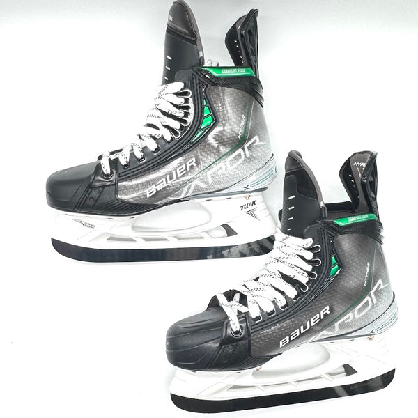 Bauer Vapor Hyperlite - Pro Stock Hockey Skates - Size 5.5D (#2)