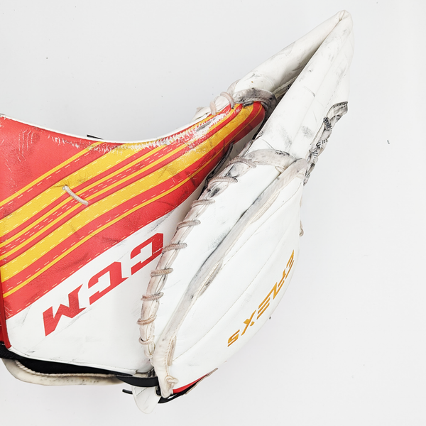 CCM Extreme Flex 5 - Used Pro Stock Goalie Glove (White/Yellow/Red)