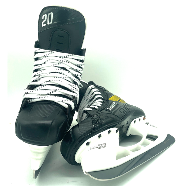 Bauer Supreme Ultrasonic - New Pro Stock Hockey Skates - Size 7.5