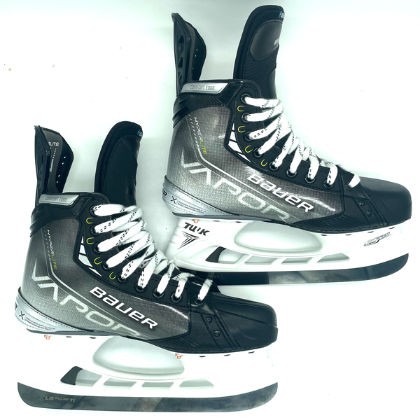 Bauer Vapor Hyperlite - Pro Stock Hockey Skates - Size 8.5D